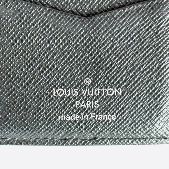 Louis Vuitton Damier Graphite Cufflinks - Picture 4 of 4